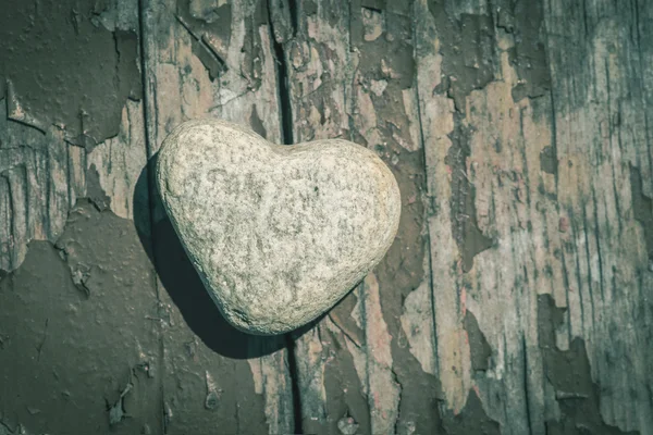 Forma de corazón de piedra —  Fotos de Stock