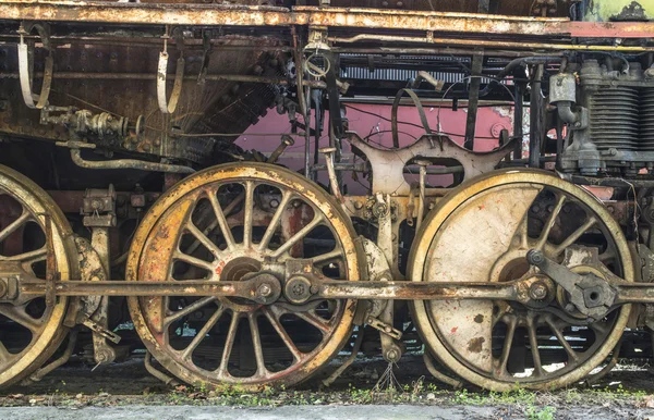 Detalhes de uma locomotiva a vapor antiga — Fotografia de Stock