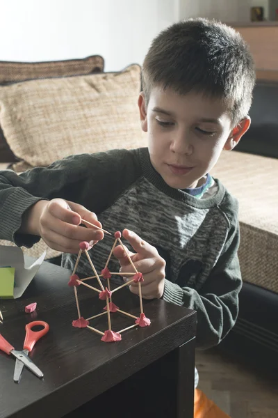 Child make house — Stock Photo, Image