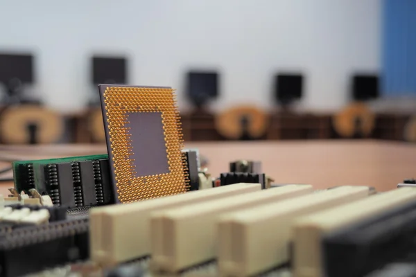 Eski işlemci ve bellek