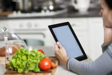 Yemek, teknoloji ve ev concept