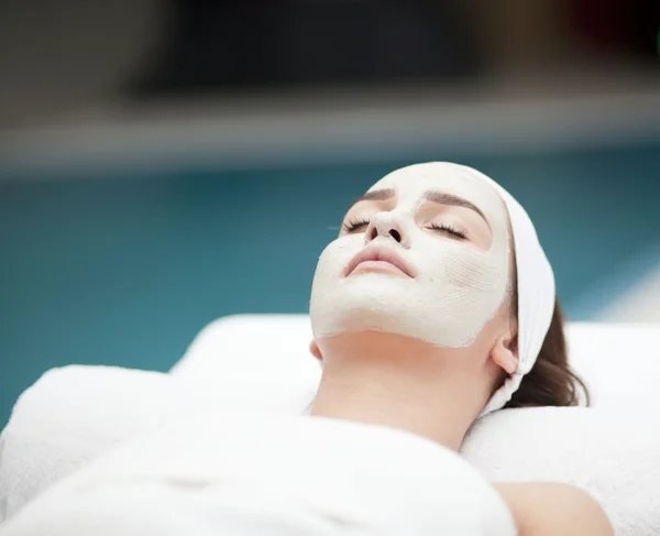 Woman making cosmetic procedures — Stock Photo, Image