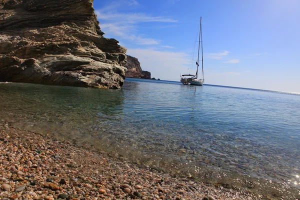 Uno yacht nelle isole greche — Foto Stock