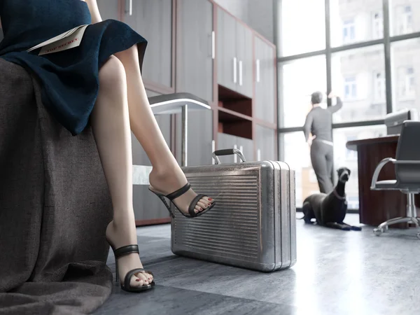 Metal durumda, en iyi gizli konsepti ile uzun kadın bacakları — Stok fotoğraf