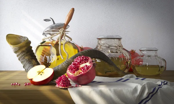 Vaso di miele con mele e melograno per la festa religiosa Rosh Hashana — Foto Stock