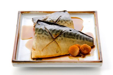 Japon mutfağı, Saba no Nitsuke, haşlanmış uskumru.