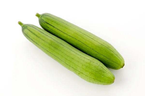 Färsk Grön Svamp Gourd Eller Luffa Isolerad Vit Bakgrund — Stockfoto