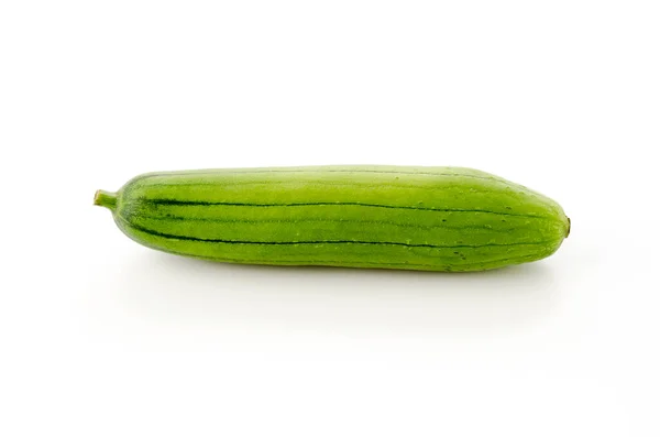 Frischer Grüner Schwammkürbis Oder Luffa Isoliert Auf Weißem Hintergrund — Stockfoto