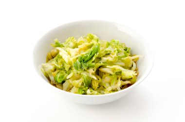 Sarımsak ve zencefilli kızarmış lahana.