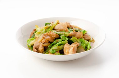 Soya fasulyeli kızarmış tavuk.