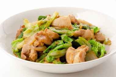 Soya fasulyeli kızarmış tavuk.