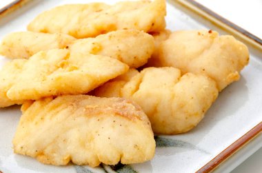 Japon yemeği, abragarei Karaage, kızarmış Kamçatka pisi balığı.