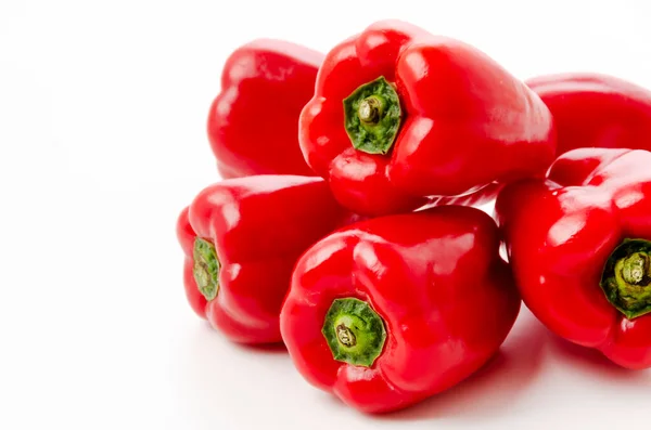 Rote Paprika Auf Weißem Hintergrund — Stockfoto