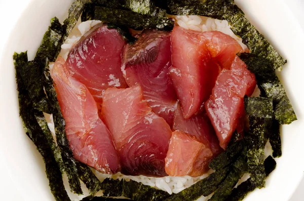 Maguro Zuke Don Gemarineerde Geelvintonijn Rijstschaal — Stockfoto