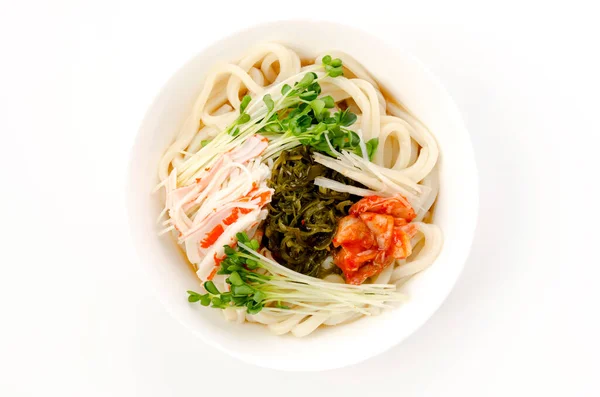 Comida Japonesa Fideos Udon Bukkake Tazón Blanco Sobre Fondo Blanco — Foto de Stock