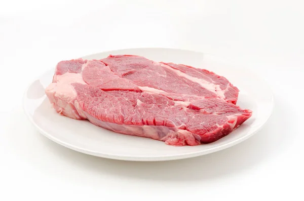 배경에 쇠고기 스테이크 — 스톡 사진