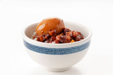 Lu Rou Fan, Tayvan usulü pilav kasesi.