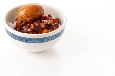 Lu Rou Fan, Tayvan usulü pilav kasesi.