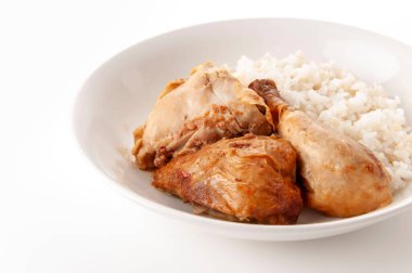 Pearl Barley 'li sarımsaklı tavuk. Bir tabak sade sarımsaklı tavuk ve inci arpa pilavı..