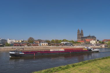 Magdeburg şehir ve Elbe Bahar, Magdeburg, Almanya görüntüleme