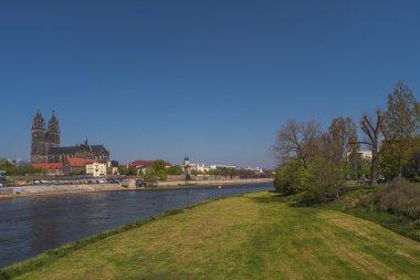 Magdeburg şehir ve Elbe Bahar, Magdeburg, Almanya görüntüleme
