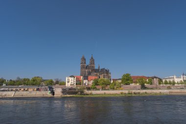 Magdeburg şehir ve Elbe Bahar, Magdeburg, Almanya görüntüleme