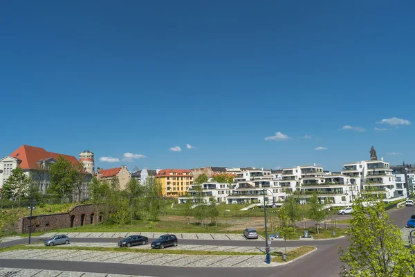Kijk op het centrum van de stad Magdeburg en centrum in het voorjaar, Magdeburg, — Stockfoto