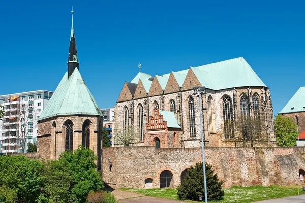 View on Magdeburg city center and downtown in Spring, Magdeburg, — Stock Photo, Image