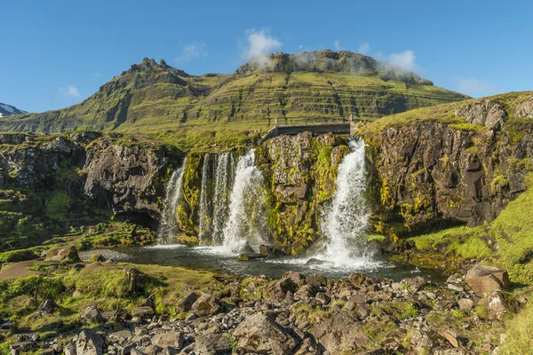 Splendida cascata Kirkjufellsfossl in Islanda, ora esatta — Foto Stock