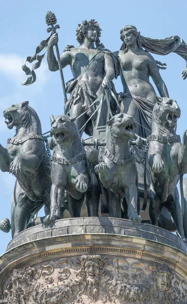 Ancienne Statue Dionis Aridna Quadriga Avec Quatre Panthères Sommet Opéra — Photo