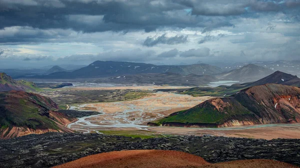 Niesamowity Islandzki Krajobraz Kolorowych Tęczowych Wulkanicznych Gór Landmannalaugar Słynny Szlak — Zdjęcie stockowe