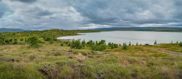 Панорамный Вид Огромное Озеро Лагард Исландии Солнечный День Драматичное Облачное — стоковое фото