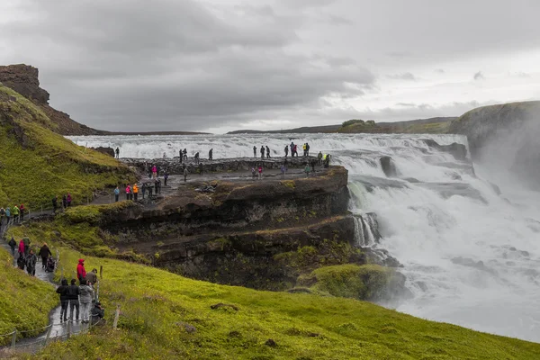 Prachtige waterval Gullfoss in IJsland, zomertijd — Stockfoto