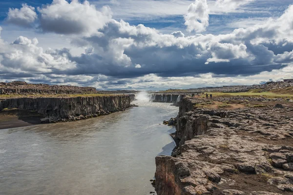 Nádherný vodopád Islandu, letní čas — Stock fotografie