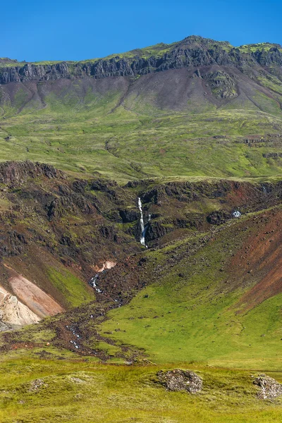 Paisagem natural na Islândia, hora de verão, 2015 — Fotografia de Stock