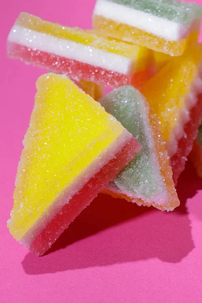 Heap Triangular Jelly Candy Pink Background Macro Selective Focus — Stock Photo, Image