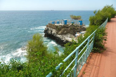 Cenova, Liguria / İtalya - 15 Haziran 2020: Anita Garibaldi Gezinti Alanı Nervi 'de.