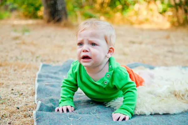 Babyjongen brullen — Stockfoto