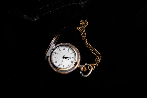 Montre Vintage montrant le temps — Photo