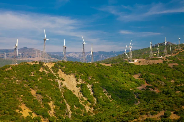 Molinos de viento eléctricos (producción de energía) ) — Foto de Stock