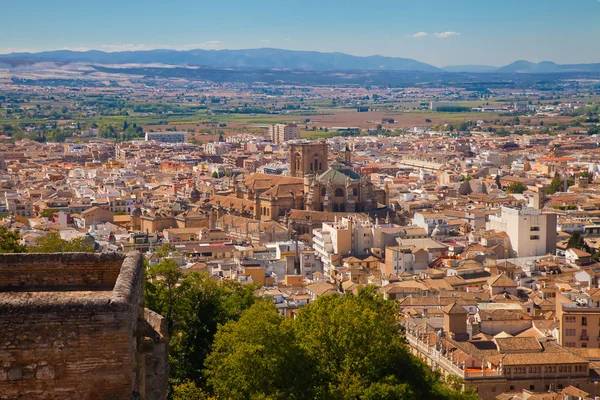 Pohled na Granada od Alhambra — Stock fotografie