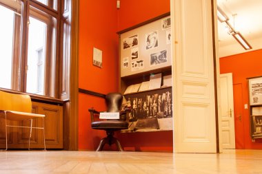 Office, nörolog 47 yıldır yaşadığı ile Sigmund Freud psikanalizin kurucusu müzenin iç