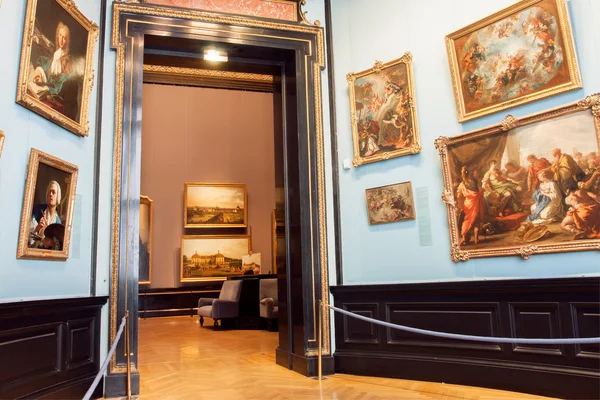 Collection of paintings of Kunsthistorisches Museum with artworks from 14th centure, Vienna — Stock Photo, Image