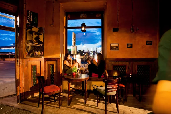 Interior of a popular restaurant in the old town — Stock Photo, Image