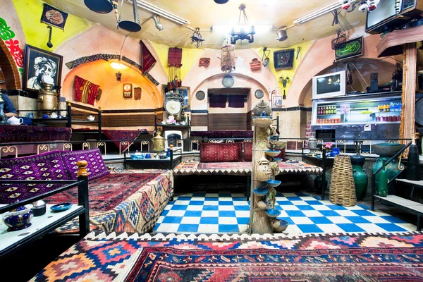 Interior of historical Persian cafe house with old carpets — Stock Photo, Image