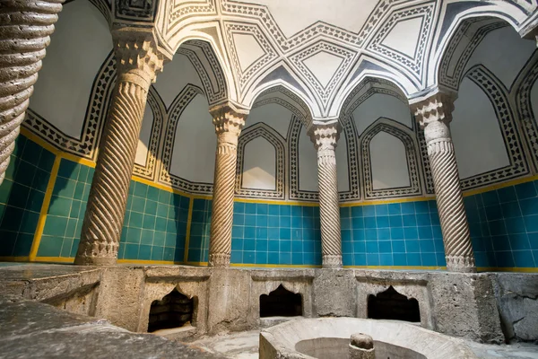 Interior de un antiguo baño de hamam — Foto de Stock