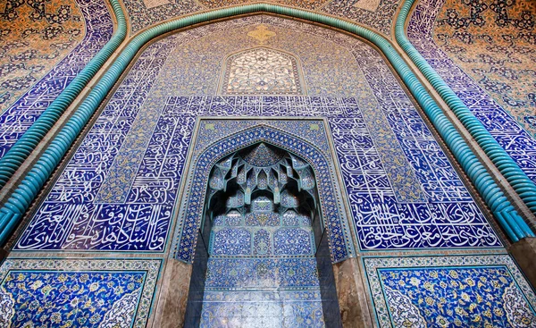 Design of the beautiful tiled mosque — Stock Photo, Image