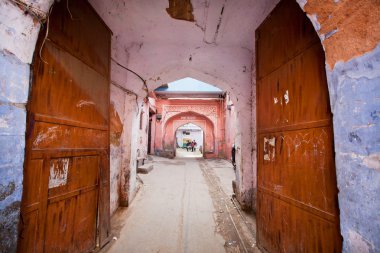 Entrance to the old Indian house