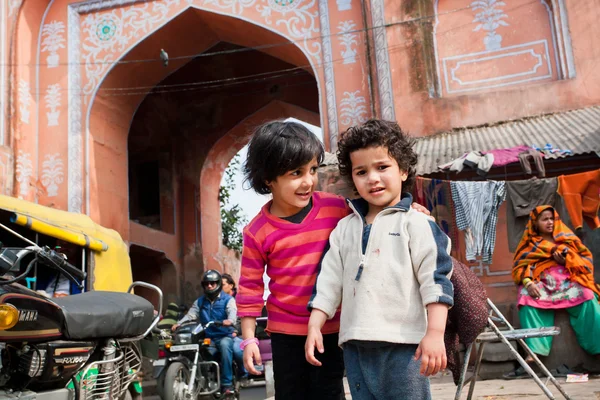 Children play outdoor in India — Stockfoto