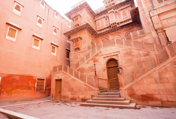 Wejście do XVI-wiecznego fortu Junagarh w Radżastan — Zdjęcie stockowe